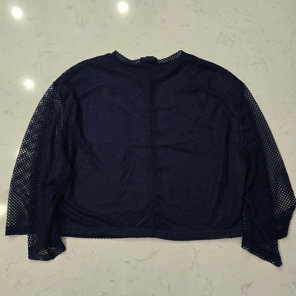 RAIN Navy Blue Mesh Lace Overlay Top Wide Bell Sleeve Crew Neck Size Large